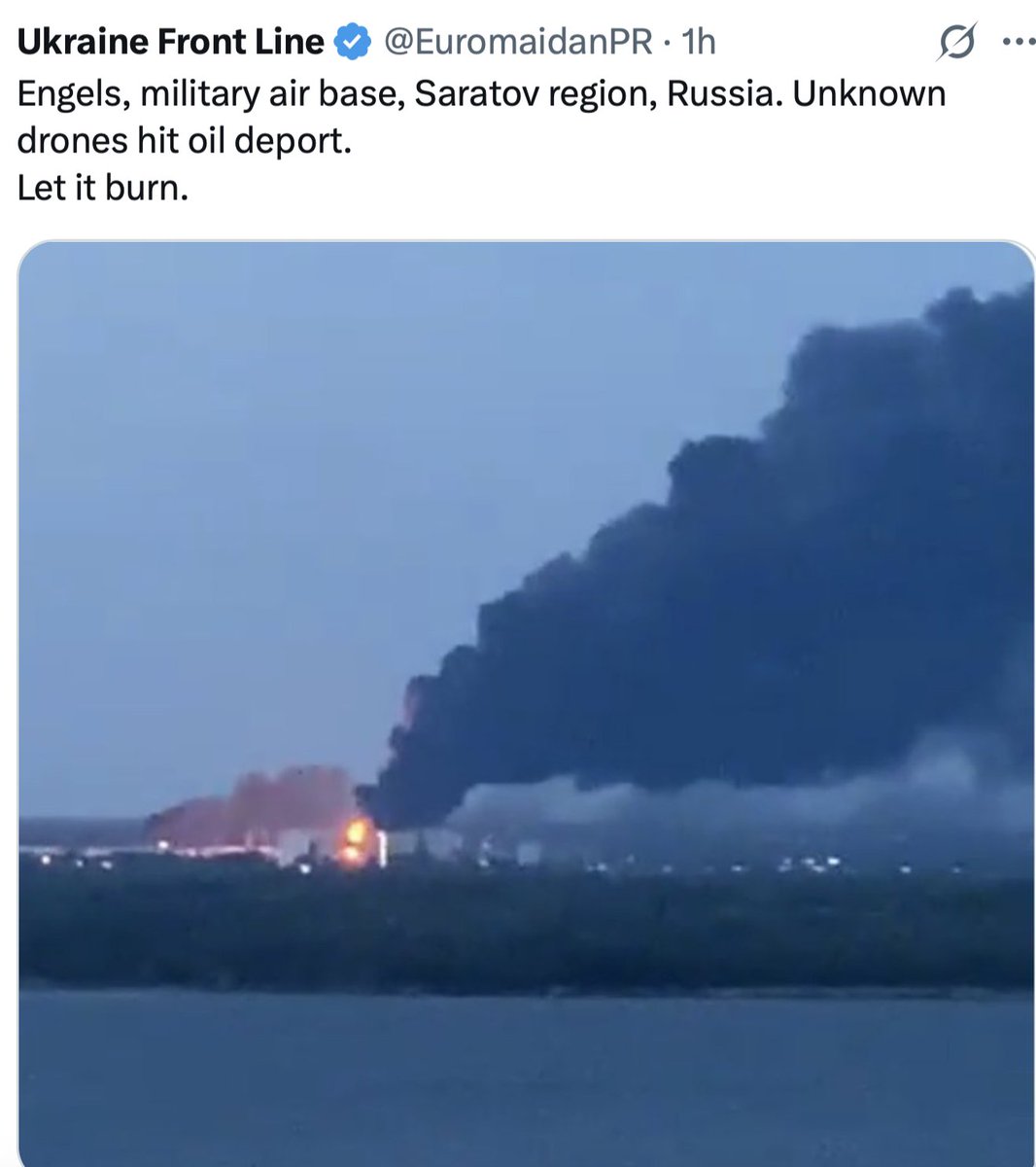 rien4djri's tweet image. #Ukraine/#Russia 
Drone attack in Russian territory 
#Engels Military Airbase &amp;gt; oil depot