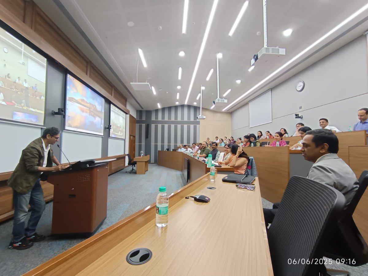 Dwari1008's tweet image. Excited to launch a one day case method teaching workshop for our SOB and SOE faculty at MineRVa today. 
It is conducted by IIM Lucknow's senior professor 
Dr. Prakash Singh
@MineRVaXLead 
@_RVUniversity_ 
@RVInstitutions 
#facultydevelopmentprogramme