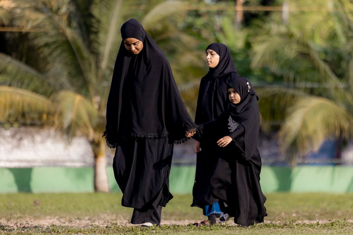 ބޮޑު  ޖަމާޢަތުގައި  ޢީދު  ނަމާދުކުރުން.

#އަޟްޙާޢީދު1446
#ލާމުގަން
#ދައުލަތުގެޓީމު