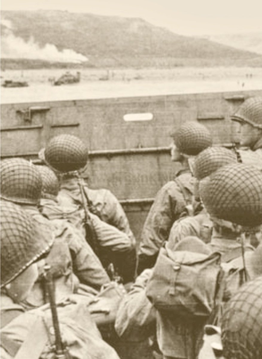 Ils ont foulé les plages normandes
Leurs noms,leurs visages,leur bravoure
Vivent en nous pour toujours
Souvenons-nous de leur sacrifice immense
Car ce jour fut bien plus qu’un combat
C’était l’aube d’un nouveau monde
Ce fut le jour le plus long
Flo
carnet-spirales.fr/le-jour-j/