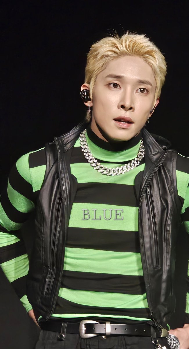 Suffering_Blue's tweet photo. #리온 #LEON #트렌드지 #TRENDZ #TRENDZinBrussels #TRENDZEuropeTour #GLOWTOUR https://t.co/M1xFgmVu5r
