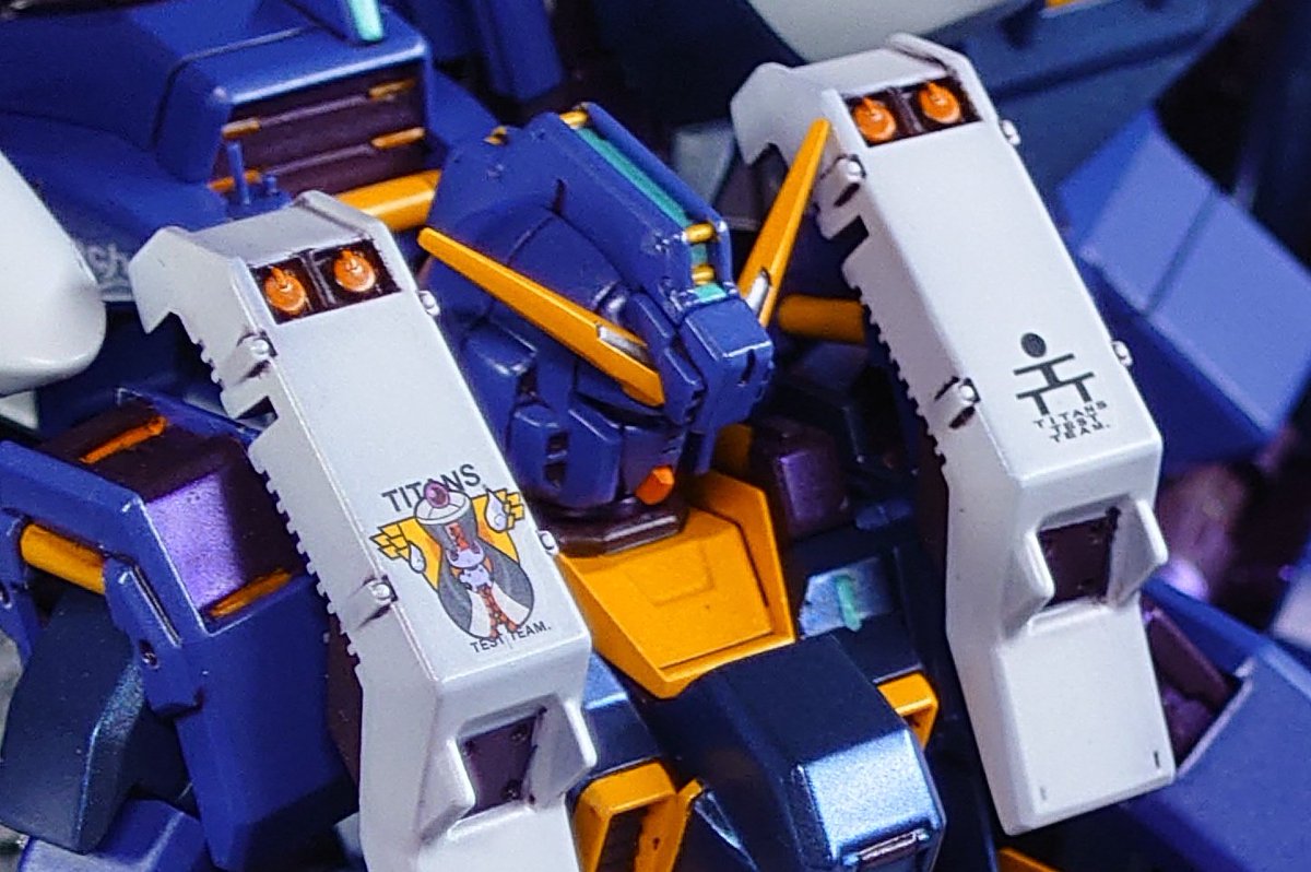 ウサギエンブレム、僕はAOZのデザインにおけるもう1つの顔だと思ってるんでガンダムデカール出てくれたのほんと感謝よ。