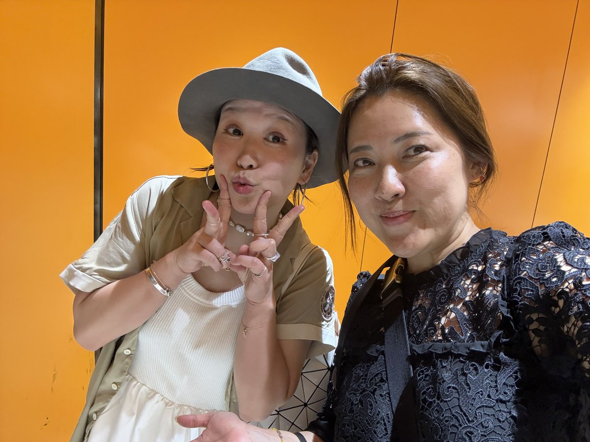 昨夜は大好きな DJ <a href="/MITSUMIN/">MITSUMI</a> とハング色々また話せて楽しかった😆🩵🇮🇹
イタリアンNatura美味しい😋
Love MITSUMI!
so sweet 
#fmyokohama #dj 🩵 #djmitsumi