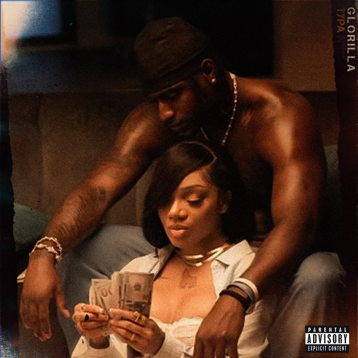 YEA GLO. 2000 yard season incoming for XL confirmed. What a lucky girl she is.

PS- XL and Tet are both going for 1k this season #LANK