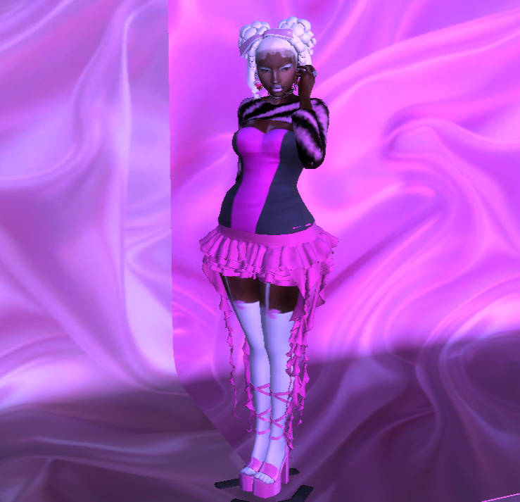 k_bxbygxrl's tweet photo. FASHION! lookin good n feelin fine #stylistsimmer https://t.co/SuOZBQTtPC