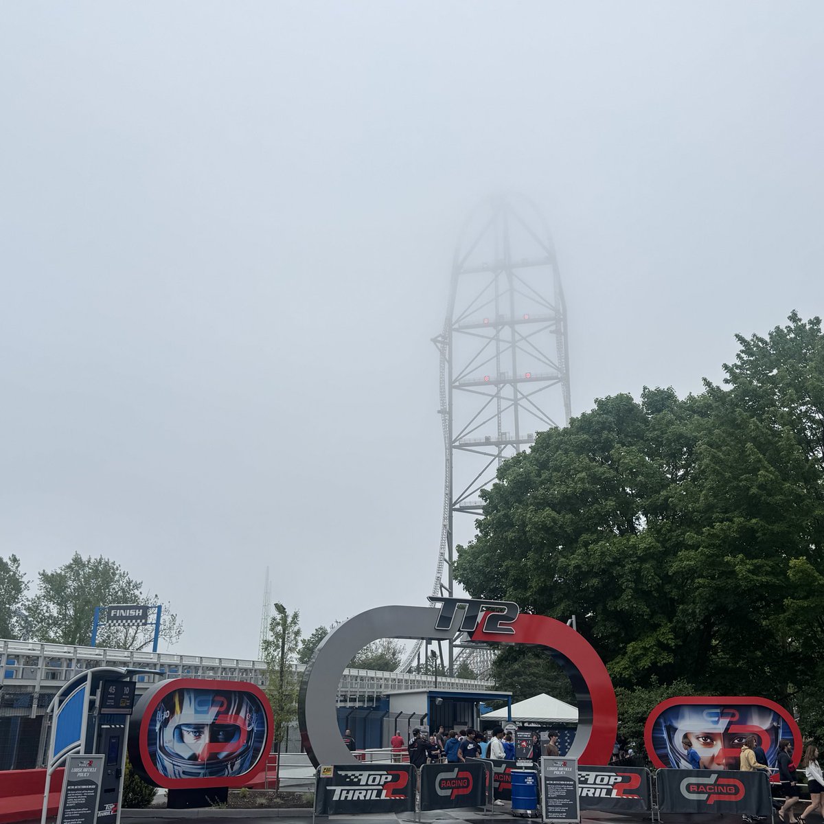 JamieMiller1988's tweet photo. Happy #Coastermania Eve! Nothing beats a fog ride on #TopThrill2. @TonyClarkCP @cedarpoint https://t.co/LILqiL7Smo