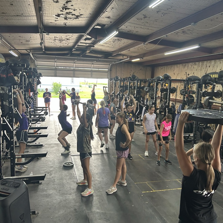 Granger_Lions's tweet photo. These Lady Lions showed up this week and got better. Averaging 29. With a high of 33. Calling all Lady Lions, come get on the bus. Good things are happening. 
#FAW
#wecoming https://t.co/Z4cs4CcY3a
