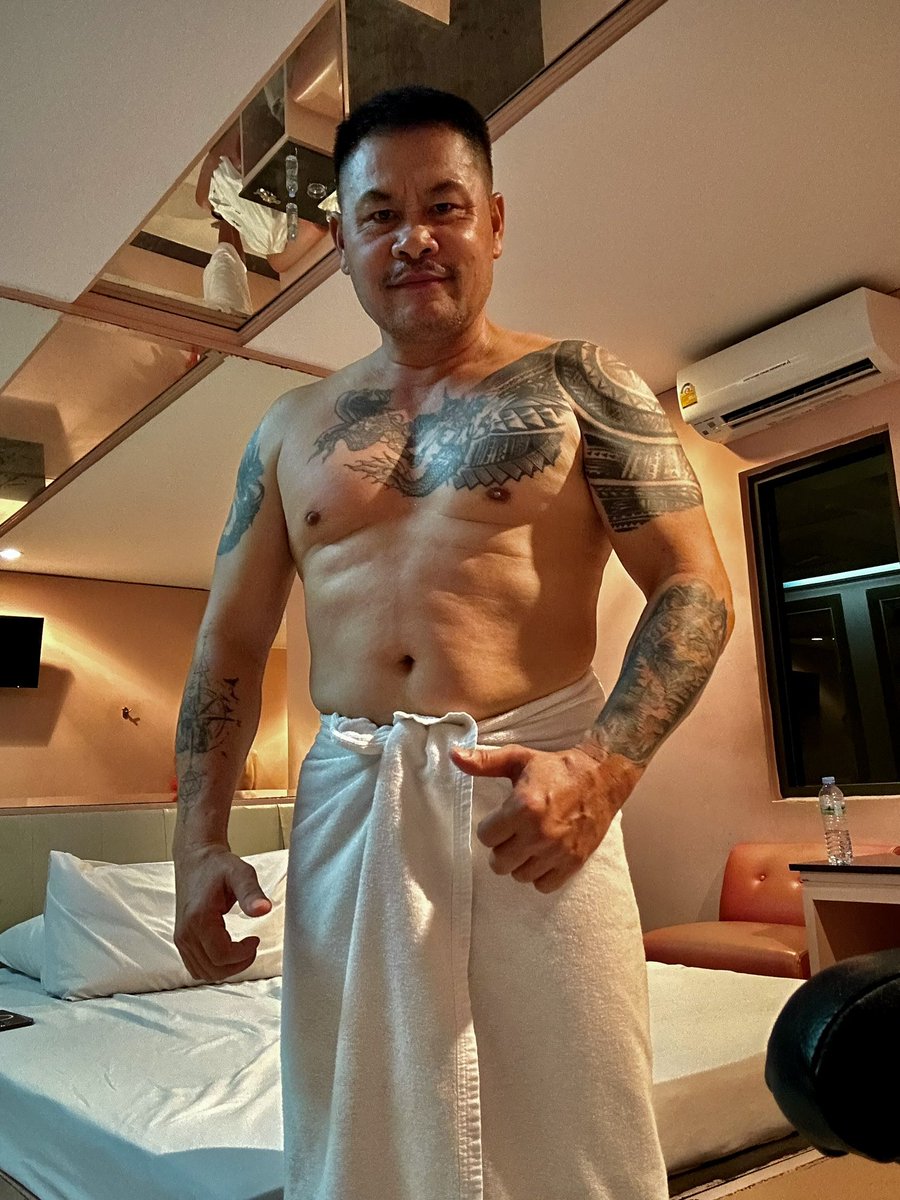 samphukao's tweet photo. กลับมาแล้วครับ หมอนวดในตำนาน รับนวดครับ
Legendary massage therapist.
Come back now 
@ Line ID P1phukao 
Call 0834877755 https://t.co/ySmAqWNnTT