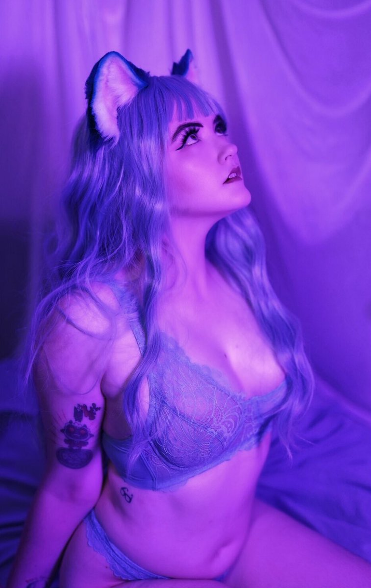 Sammi Dodger🔜my bed (@dodgerm101) on Twitter photo The skies awake so I’m awake 💜💙
Still 70% off on my OF if you wanna see the rest of this shoot 
onlyfans.com/sammidodger The skies awake so I’m awake 💜💙
Still 70% off on my OF if you wanna see the rest of this shoot 
onlyfans.com/sammidodger