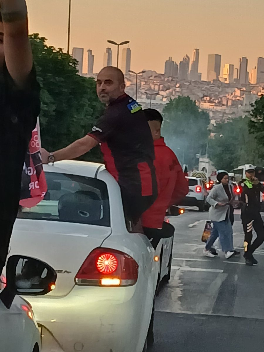 Şampiyonluk turumuzdan❤️🖤💪💪💪