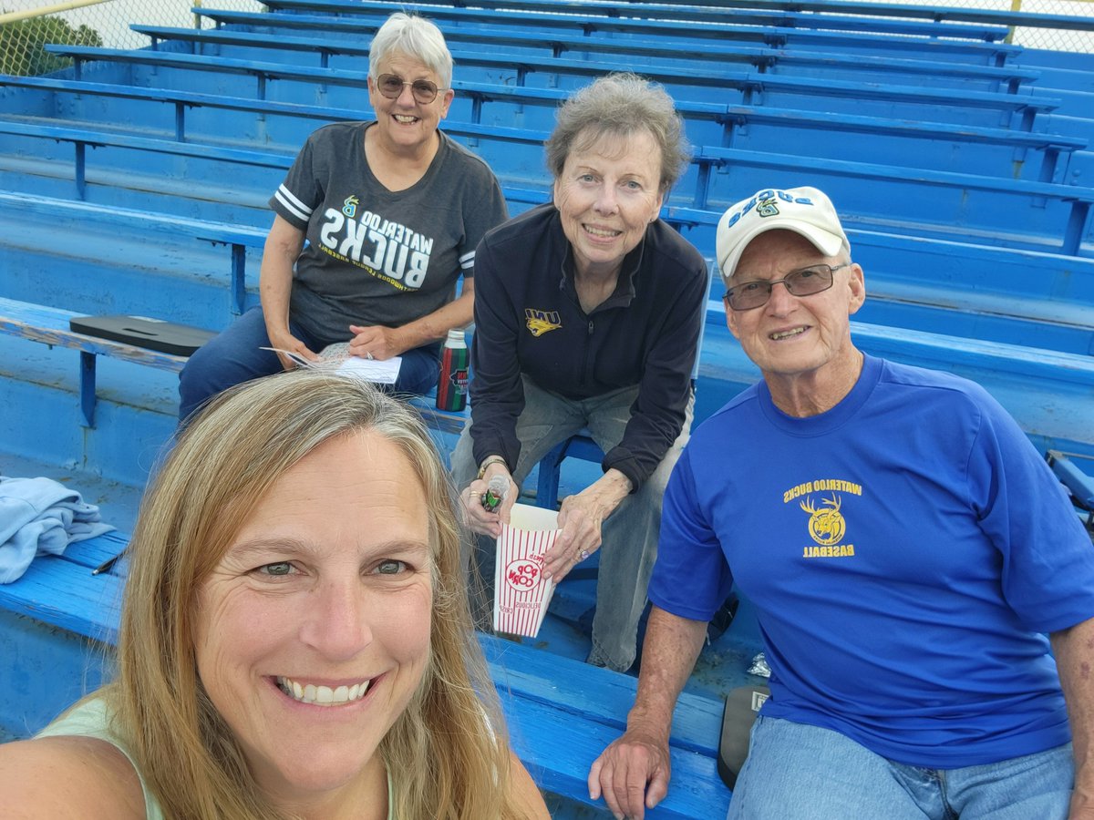 Kicking off summer vacation with a ##bucksselfie