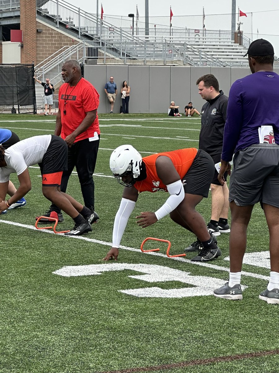 PHS_FB_KY's tweet image. Great Day in Columbus with the Hounds!!!