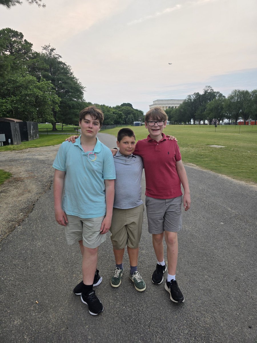 Christine Urbanczyk tweet media