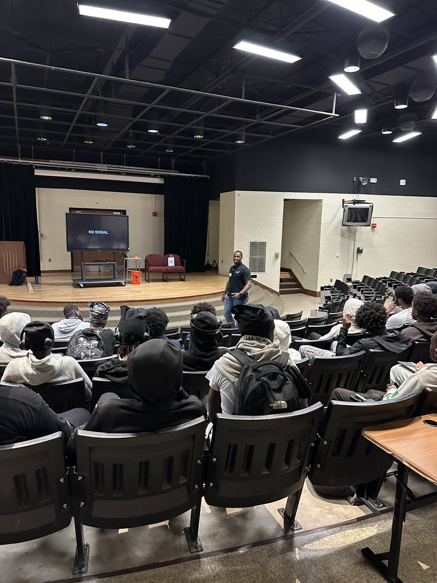 owingsmillsfootball (@owingsmillsfb) on Twitter photo Special thanks to NFL alum Edgar Jones for hanging out today and talking to our guys. We appreciate your time and your message! <a href="/RavensCommunity/">Ravens Community</a> <a href="/OMHS_Eagles/">OwingsMillsHS</a> Special thanks to NFL alum Edgar Jones for hanging out today and talking to our guys. We appreciate your time and your message! <a href="/RavensCommunity/">Ravens Community</a> <a href="/OMHS_Eagles/">OwingsMillsHS</a>