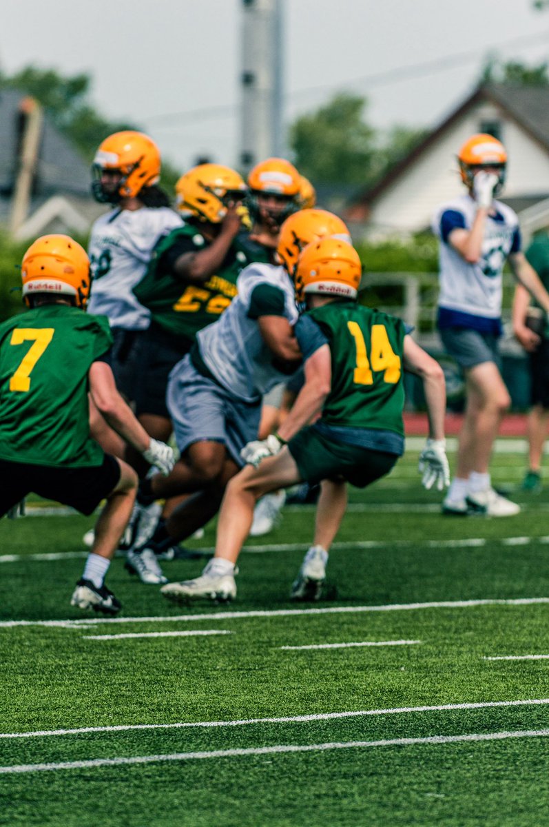 Jayvon woods (@8way_) on Twitter photo Having a great first week of mini camp, many more to go. Hoping to get better everyday! #goeagles Having a great first week of mini camp, many more to go. Hoping to get better everyday! #goeagles