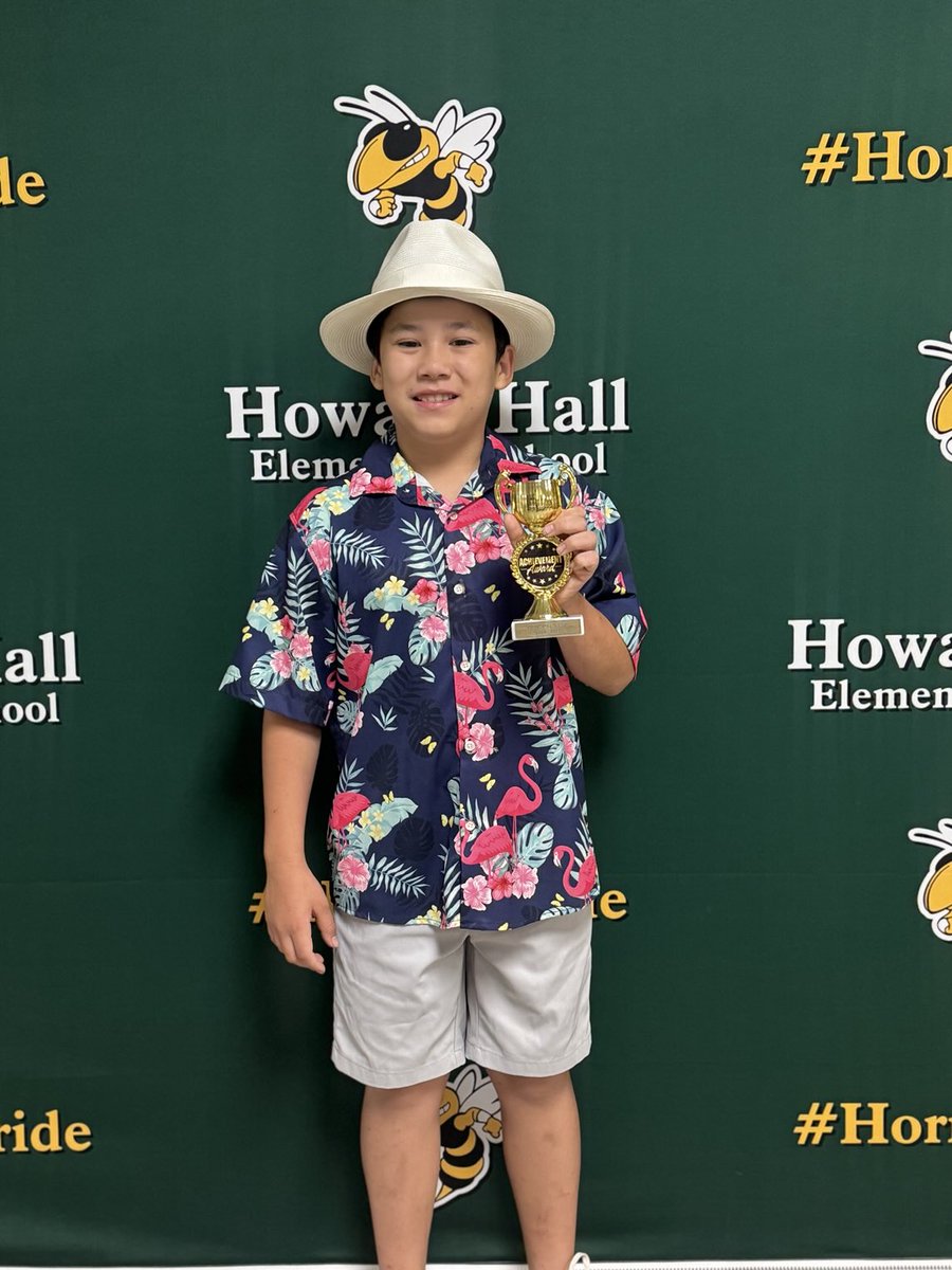 Howard Hall tweet media