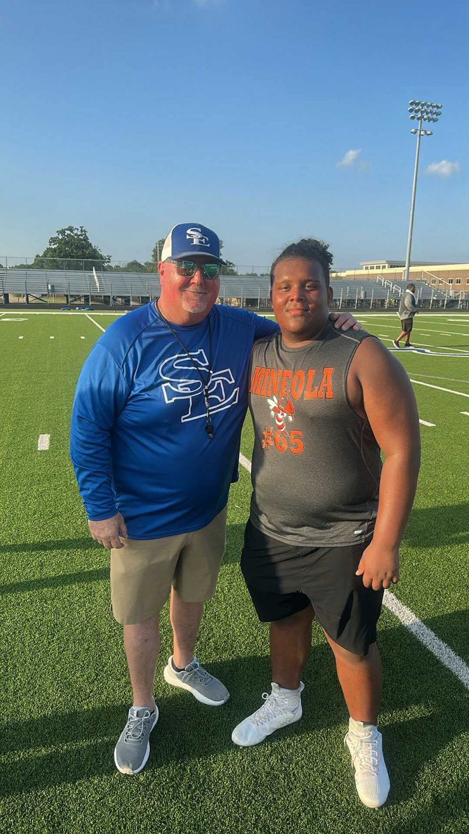Grayson Dupont (@graydupont_65) on Twitter photo Great camp today! Thank you <a href="/AtterberryBo/">Bo Atterberry</a> and <a href="/CoachFletchSE/">Shane Fletcher</a> for your time and coaching me up! #takecover Great camp today! Thank you <a href="/AtterberryBo/">Bo Atterberry</a> and <a href="/CoachFletchSE/">Shane Fletcher</a> for your time and coaching me up! #takecover