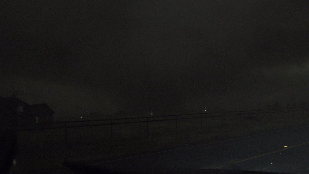 _Radarr's tweet image. Another tornado about 30 minutes ago to the west of Lubbock, TX  #txwx