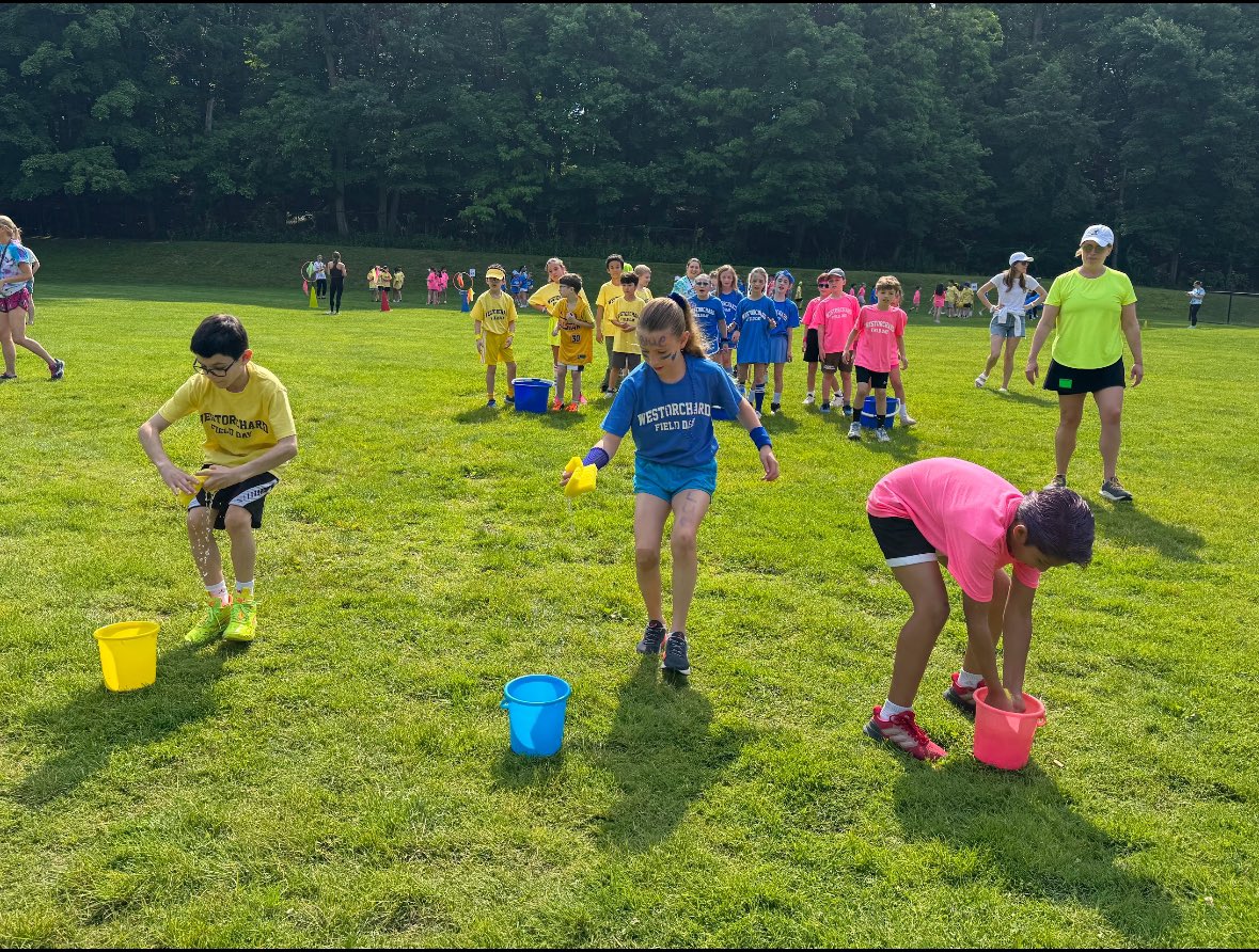 Field Day FUN at Westorchard! 🎉 22 action-packed stations, 4 hydration stations, and 3 spirited teams—Pink, Blue, and Yellow 💖💙💛 Huge shoutout to Mr. Palmieri and Miss Swertfager for their amazing planning and leadership! #WOSchool #FieldDay2025 #WeAreChappaqua