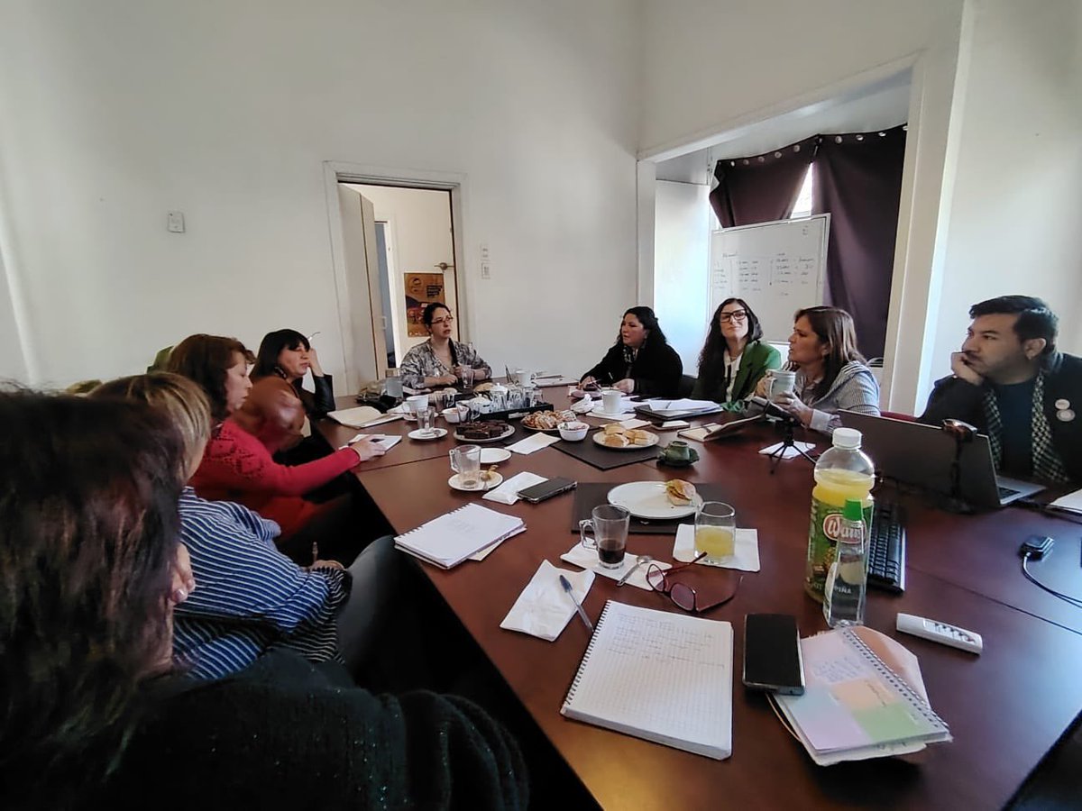 fenassap's tweet photo. ✅👉Hoy el Directorio de @fenassap realizó su reunión mensual, espacio en que abordamos temas de contingencia y desafíos de trabajo sindical; instancia en que estuvimos acompañados por nuestra Directora Regional de UNI Care @uniamericas Lucía Lindner @LucaLindner9 
#SaludPrivada https://t.co/9p0pdcexel