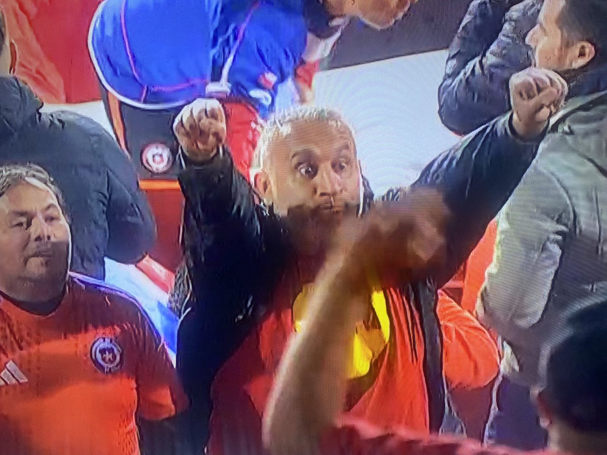 El recambio debe empezar acá
#LaRoja