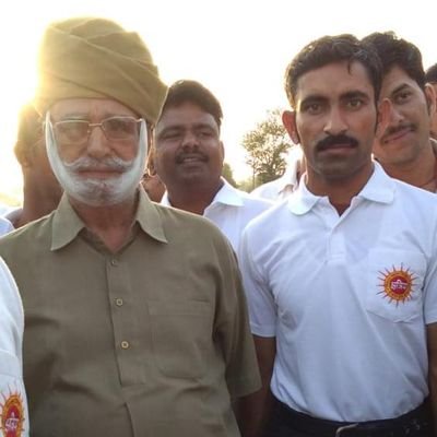 singh_surawa's tweet photo. मेरे जीवन के प्रेरक व् संबल परम श्रद्धेय श्री भगवान सिंह जी रोलसाहबसर आज इस दुनिया से विदा हो गए I
 (मेरी अश्रुपूरित श्रद्धांजलि )

#Sahab
#ShriKYS
@shri_kys https://t.co/hLeoWrvGFE