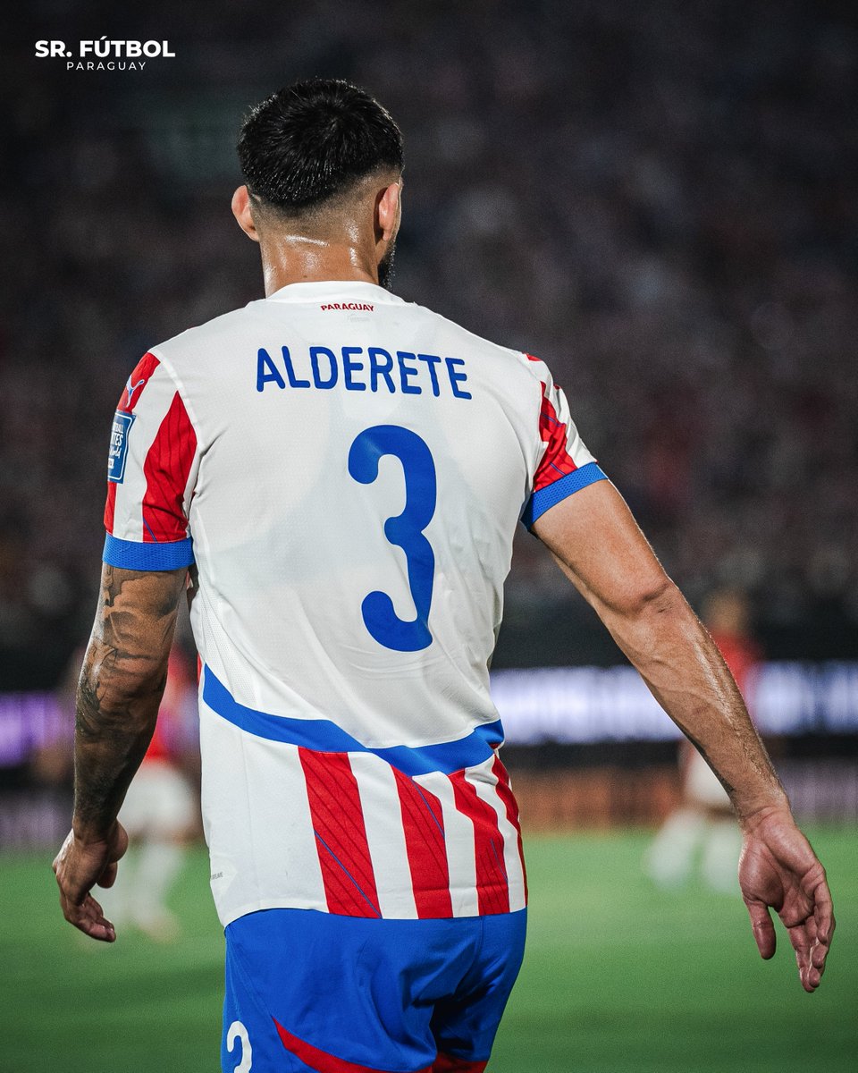 Escandalosamente superior a Ronald Araujo.