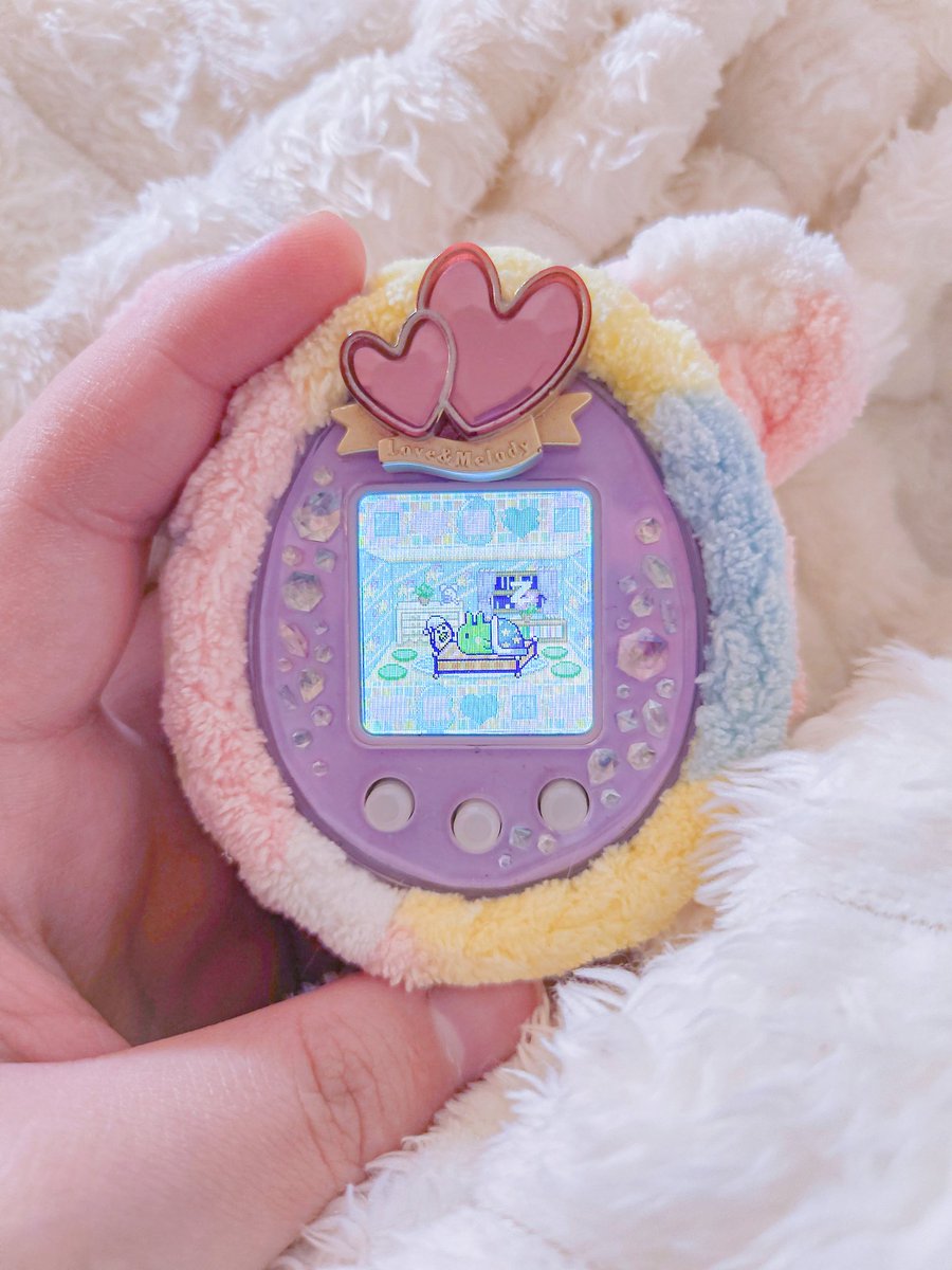my uni finally lost charge, so i'll be running my tamagotchi p's solo for a bit 💜