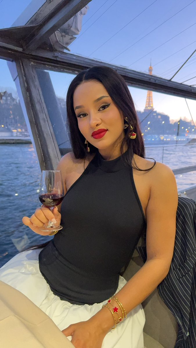 fatiful's tweet image. 🥂