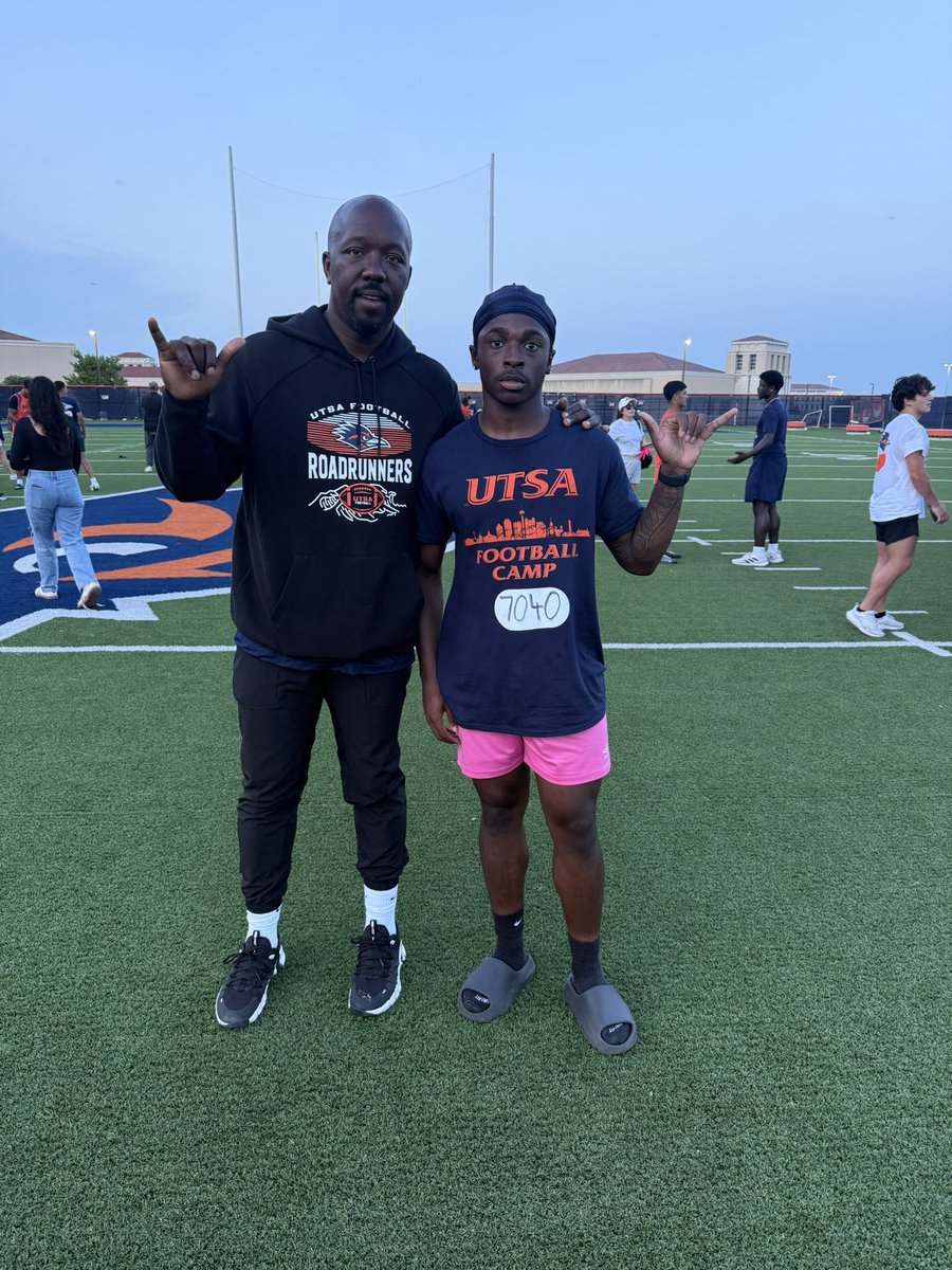 Jamin Harvell (@jaminharvell09) on Twitter photo WOW!!! After a great conversation with <a href="/CoachJP3/">Joe Price III</a> and a great camp I am BLESSED to say I have received my first D1 offer from <a href="/UTSAFTBL/">UTSA Football ๐</a> #BirdsUp ๐ค๐ฝ
<a href="/DKMOne3/">Deral Miller</a>
<a href="/Football_Steele/">Cibolo Steele Football</a>
<a href="/sdriffill22/">Steve Driffill</a>
<a href="/BDammone/">Along The Wire</a>
<a href="/Prep2Play/">PrepStar Texas</a>
<a href="/PrepRedzoneTX/">Prep Redzone Texas</a>
<a href="/SteeleHorns814/">GregG</a> WOW!!! After a great conversation with <a href="/CoachJP3/">Joe Price III</a> and a great camp I am BLESSED to say I have received my first D1 offer from <a href="/UTSAFTBL/">UTSA Football ๐</a> #BirdsUp ๐ค๐ฝ
<a href="/DKMOne3/">Deral Miller</a>
<a href="/Football_Steele/">Cibolo Steele Football</a>
<a href="/sdriffill22/">Steve Driffill</a>
<a href="/BDammone/">Along The Wire</a>
<a href="/Prep2Play/">PrepStar Texas</a>
<a href="/PrepRedzoneTX/">Prep Redzone Texas</a>
<a href="/SteeleHorns814/">GregG</a>