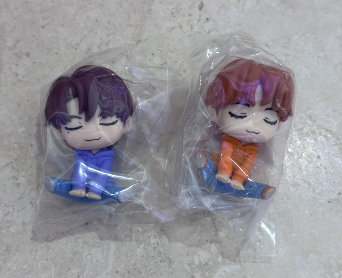 ：交換：
TXT 肩ズン Fig  ガチャ

譲：ヨンジュン ボムギュ
求：スビン ヒュニンカイ

郵送のみでのお取引希望
現在出先のためID付きは交換が決まり次第送らせていただきます。
お気軽にお声掛けください。