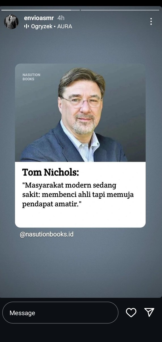 theyrapist_'s tweet photo. Kamu pikir kamu 'ahli' @EnvioASMR? (Eh ahli deh, ahli "3s, PS, tiba tiba meluk, kiss" 🤢)
Btw kenangan sama yang mana vi? Yang dijadiin konten? (Tapikan almost dikontenin, duh)Dih
#HellORapist https://t.co/qAj9xndp7k