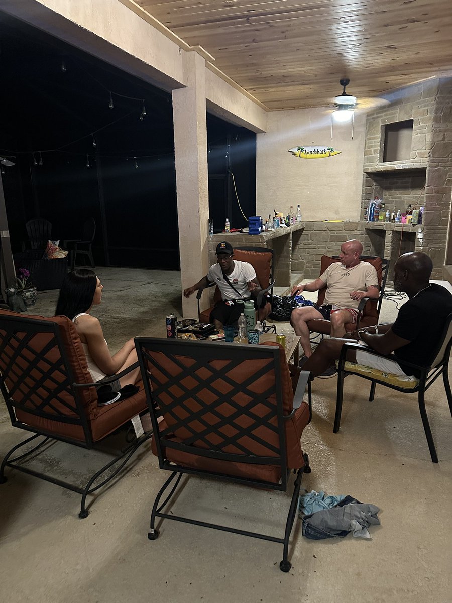 Deep thoughts with <a href="/DanteDiggz/">Dante Diggz</a>… featuring <a href="/SouthsideNiki/">SouthSide Niki</a> <a href="/THE_Remedy4U/">The Remedy</a> and <a href="/TheMikeJones79/">The Mike Jones 18+ NSFW.</a>