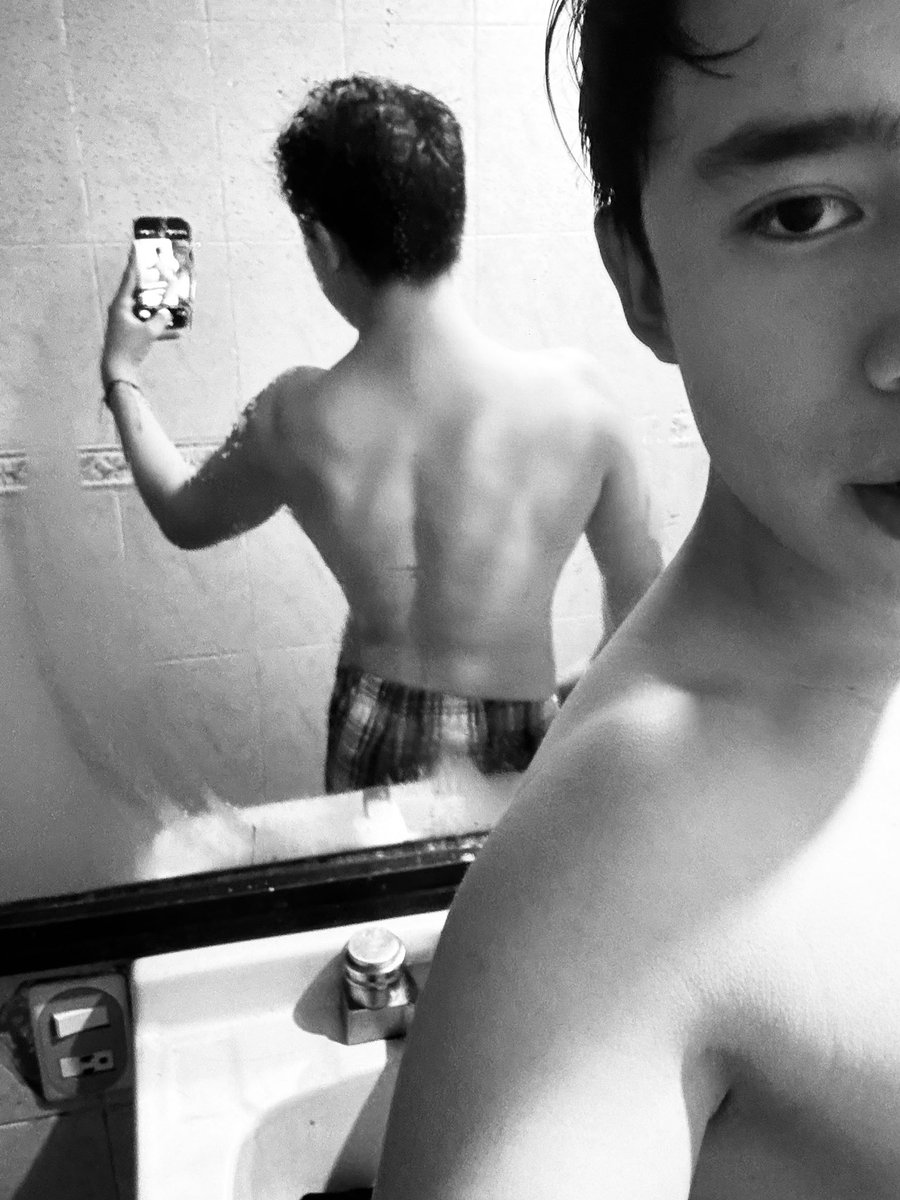 Christo72388214's tweet photo. Pero si se ve el GYM o no ? 🙇🏻‍♂️ https://t.co/g3csGKdSFC