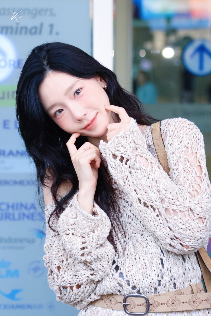 KioTaeyeon's tweet photo. 20250606 ICN✈️

#TAEYEON #태연 https://t.co/DOuaeZWx7M
