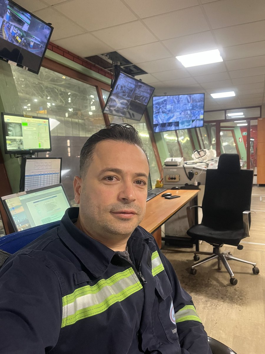 Bayramlar berekettir, umuttur, özlemdir. Yarınlar niyettir. Sevdikleriniz hep sizinle olsun. Rabbim ibadetlerimizi izzet-i dergahında kabul buyursun. 

Kurban Bayramımız mübarek olsun inşallah