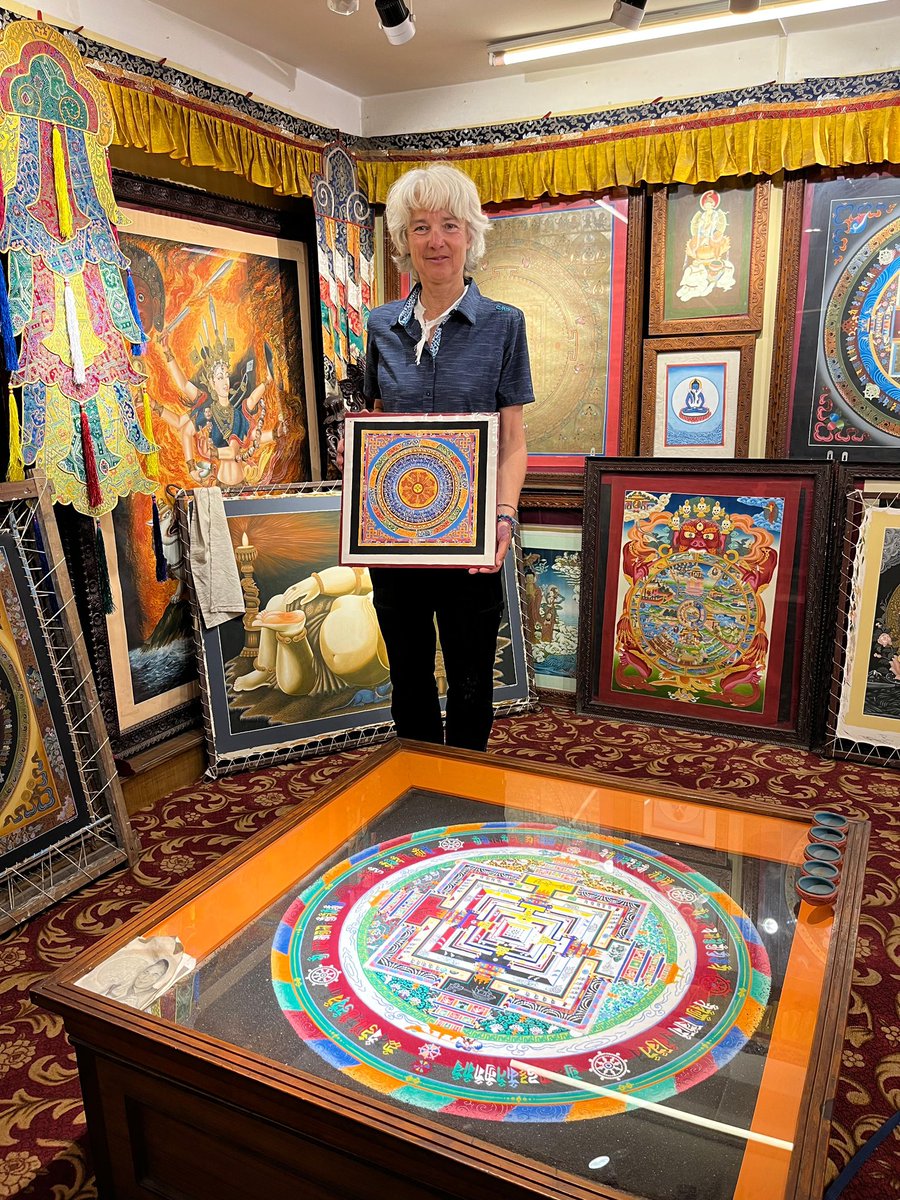 lama_thanka's tweet image. We are very happy to see Florence Jayle again at our school to learn further more about the different forms of Mandala. A nostalgic experience, bringing back fond memories of time together.