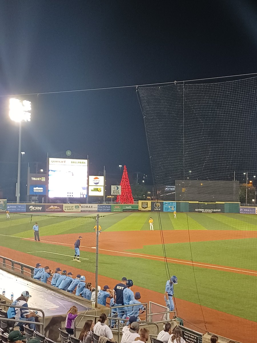 Joe Brocato (@joebrowvm) on Twitter photo End 6: Philip Barbour 6, Logan 3. #wvprepbase 
Update: The Christmas tree lights have turned red. They are just trolling us now. End 6: Philip Barbour 6, Logan 3. #wvprepbase 
Update: The Christmas tree lights have turned red. They are just trolling us now.