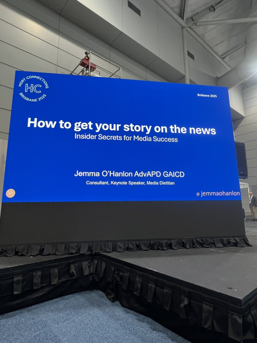 JemmaOHanlon's tweet image. What a joy to present at @HortCon_! Fresh produce brings the most incredible people together in one room, and this conference continues to deliver year after year. Next stop, the Gala Dinner with a special guest - my fiancé! #HortCon25