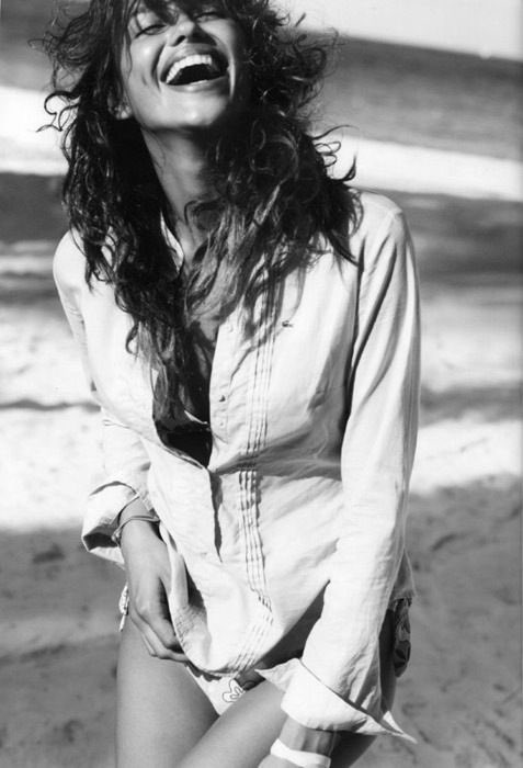 « Je me presse de rire de tout, de peur d’être obligé d’en pleurer. »

~ Beaumarchais ~
(Le Barbier de Séville)