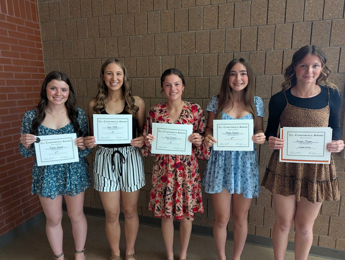 Congratulations to the following Elk Mound Softball Players on earning All-Conference for this past season: 
Jaidynn Sarauer - 2nd Team, Hailey Meyer -  1st Team, Ellie Schiszik - 1st Team, Kendra Garnett - 2nd Team, and Autumn Moquin - Honorable Mention!