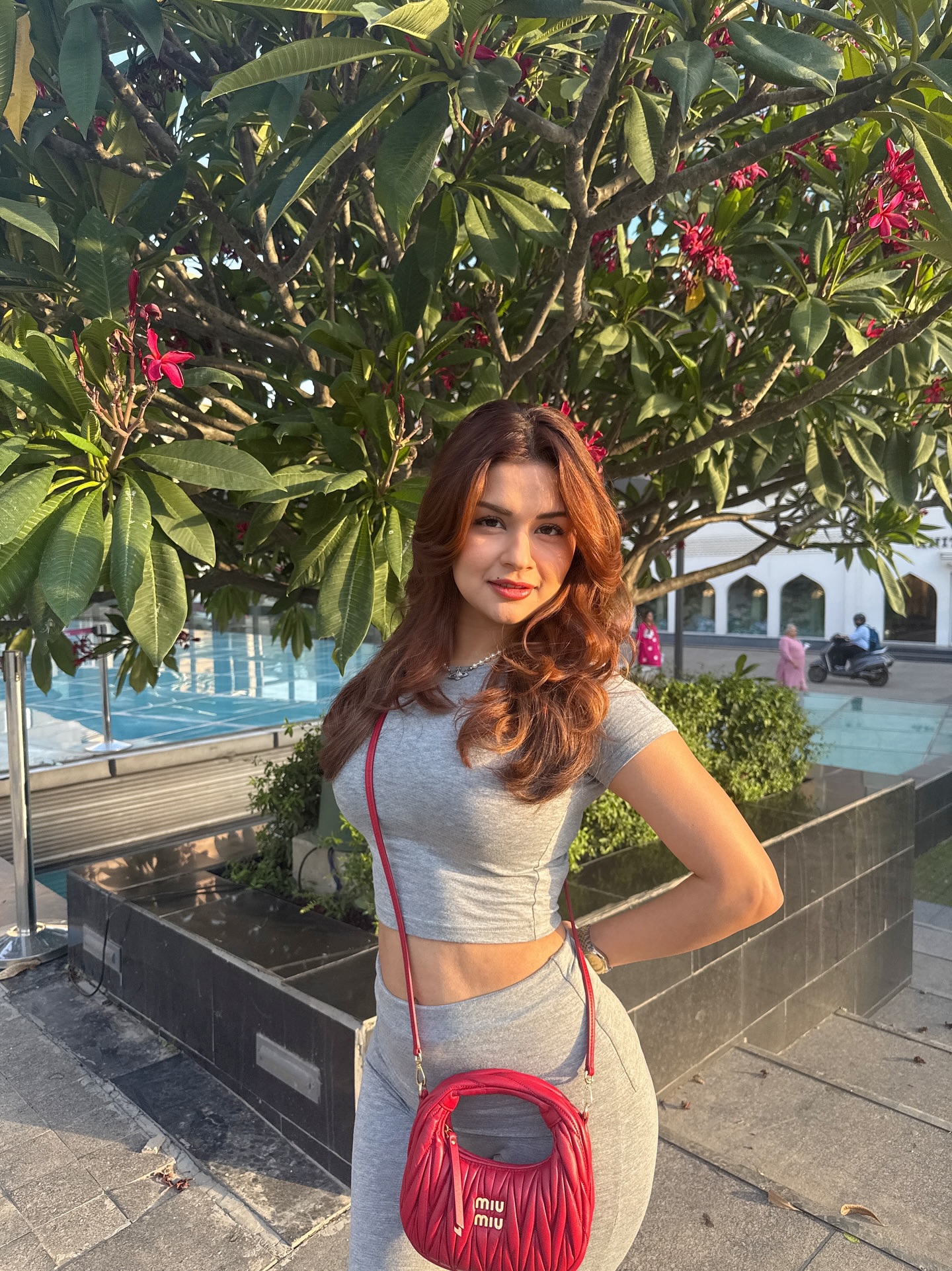 GsucyeWa4AAAfB7?format=jpg&name=large