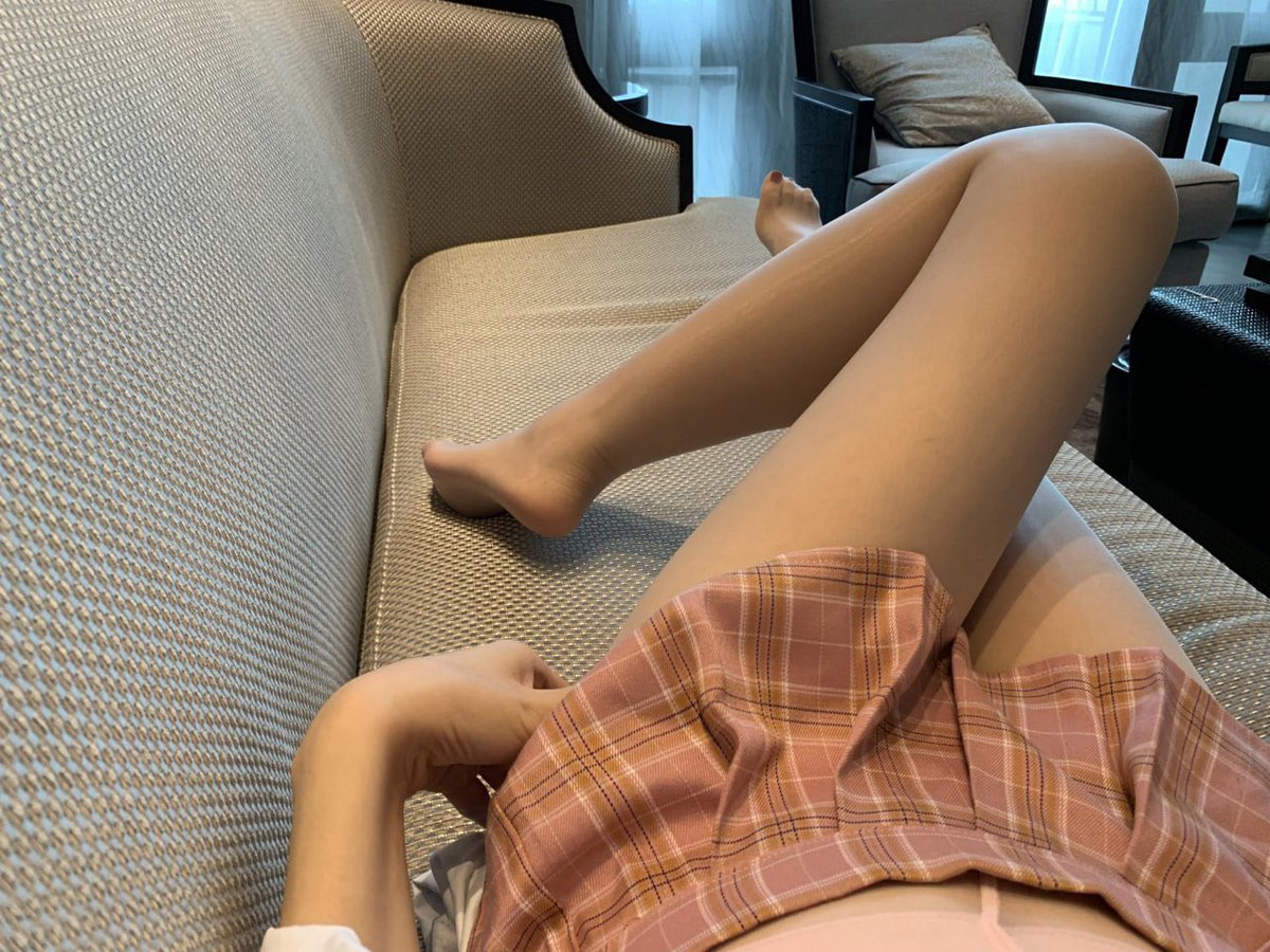 这周末活动哦，一个满足不了，要找2个单服务老婆，私信请务必介绍自己。