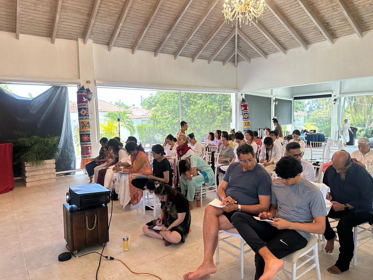 SriNithyananda's tweet photo. 🌍 05 JUNE 2025 – Paramashivasena – UAN Delegate Training Summit | DAY 05
WITH THE SUPREME PONTIFF OF HINDUISM (SPH) BHAGAVAN SRI NITHYANANDA PARAMASHIVAM
Witness the powerful Live Darshan, where THE SPH BHAGAVAN SRI NITHYANANDA PARAMASHIVAM delivers a session through the Divya Shareera (Divine Body), radiating transformational energy and divine presence.

This marks Day 5 of the First-Ever Training Summit of the United Ancient Enlightened Nations (UAN) in Antigua and Barbuda, where esteemed delegates from across the globe are coming together in a powerful convergence of peace, empowerment, and enlightened leadership.

Be part of this historic global movement toward a new era of spiritual civilization and enlightened governance.

👉 Register for UAN Summit: https://t.co/446a1uP0iT