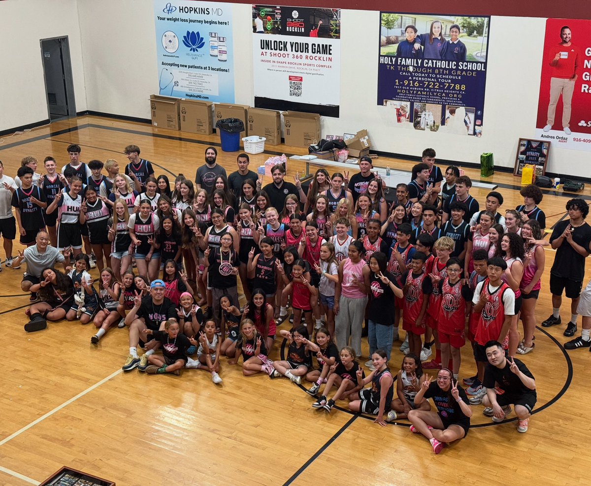CoachT2NCD's tweet photo. When people say you can’t do it - that it’s impossible, never lose hope. Just because they couldn’t, doesn’t mean you can’t. Always make it about the kids! Thankful for this Family #HonorUnityIntegrity #Powerof1 https://t.co/4i1h1isCL5