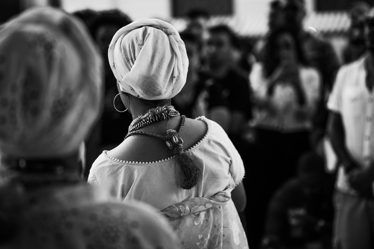 A abertura da nova exposição Nossa Vida Bantu, no MAR, marcada pela presença potente da comunidade Omário da Jurema.

Uma celebração viva da fé, da cultura afroindígena e da força ancestral que resiste. 

Acervo Pessoal, 2025
📍 Museu de Arte do Rio