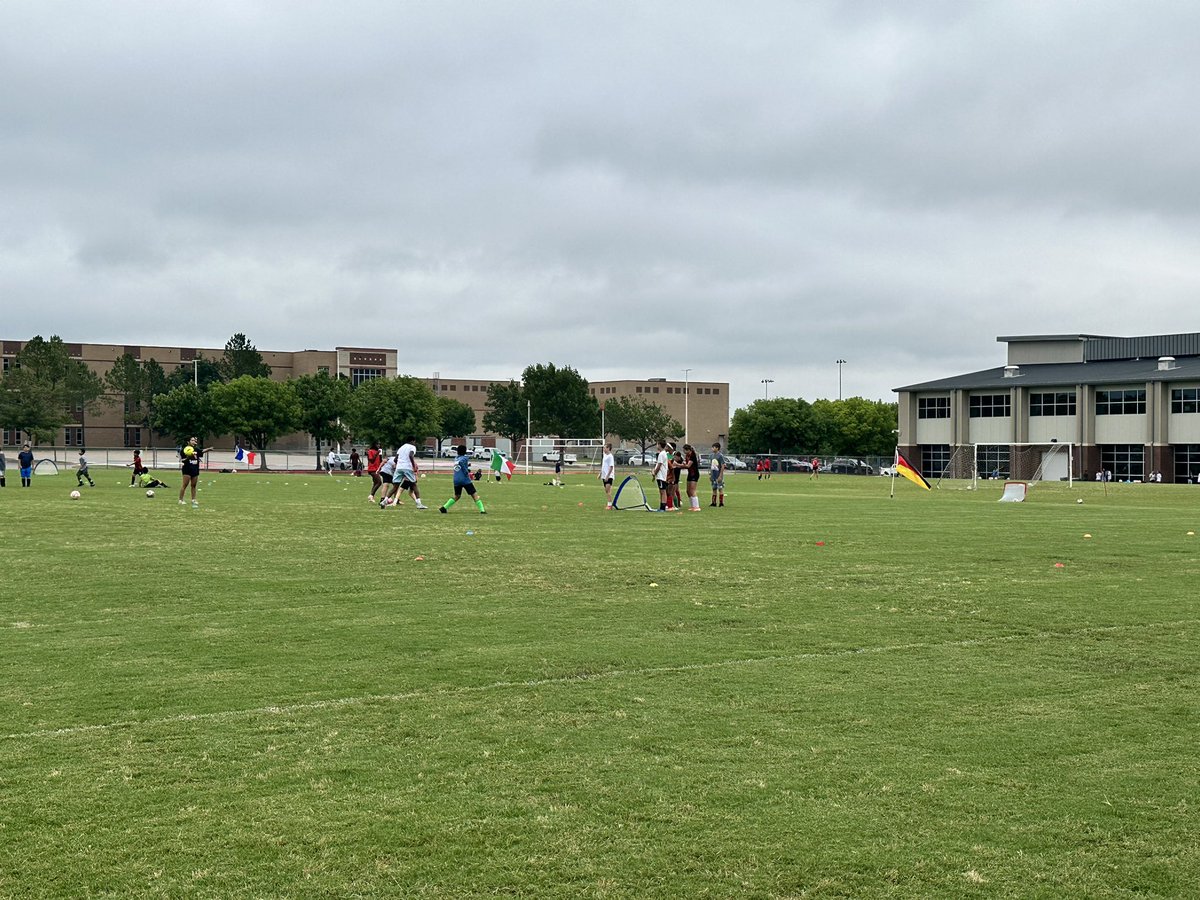 LegacyWSoccer's tweet image. We had a wonderful week of camp! The weather was perfect and the soccer was awesome! We traveled all over the world to see the best! Thank you all for coming out this week and to all the workers, we couldn’t have done it without you!