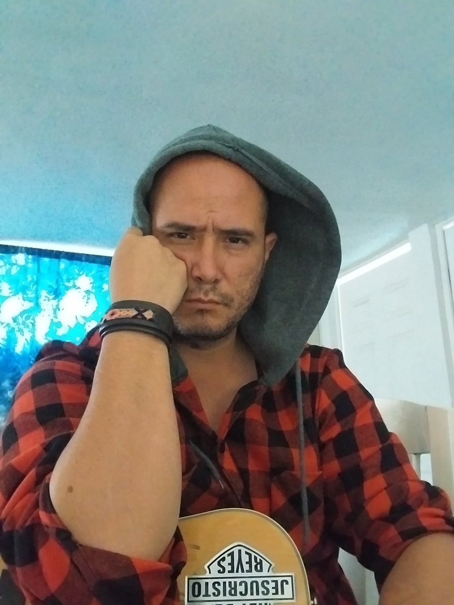 DavidNazaret's tweet photo. sino que en los días de la voz del séptimo ángel, cuando él comience a tocar la trompeta, el misterio de Dios se consumará, como él lo anunció a sus siervos los profetas.
Apocalipsis 10:7 https://t.co/727g1qTSYL