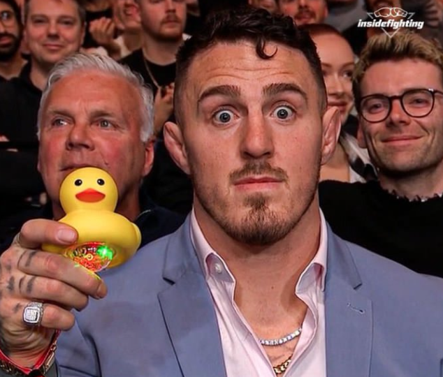 Honest Fan tweet media