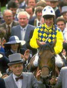 06/06/1984 SECRETO, con los colores venezolanos de la familia Miglietti, logró una sensacional victoria en el Epsom Derby (G1), dominando en raya al favorito El Gran Señor, dando el 1-2 a los hijos de Northern Dancer en la histórica carrera <a href="/LUMITO/">LUMI MITO</a> <a href="/harasmontesano/">Haras Montesano</a>